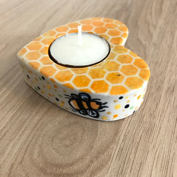 BEE AND HONEYCOMB CERAMIC STONEWARE HEART TEALIGHT HOLDER