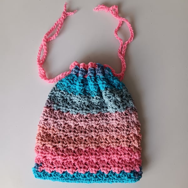 Crochet Drawstring Bag (Delphinium 2) - pretty and practical!