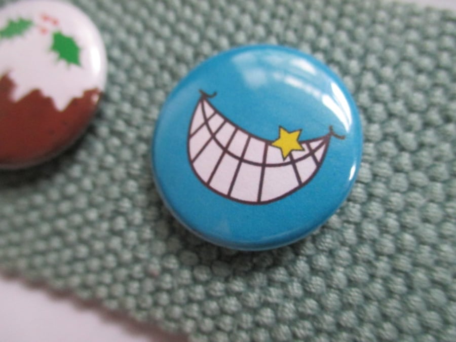 Smile badge Grin Pin Button stocking filler gift back to school