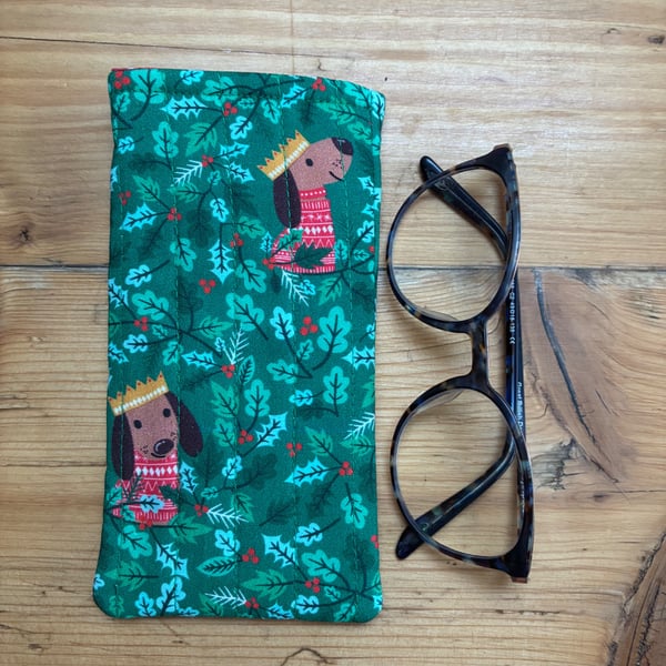 Christmas Dogs Quilted Fabric Glasses Case