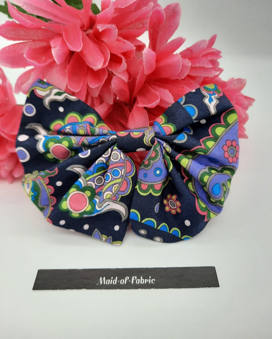 Navy patterned hair bow. 3 for 2 offer.  