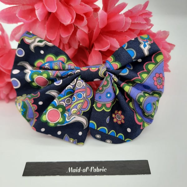 Navy patterned hair bow. 3 for 2 offer.  
