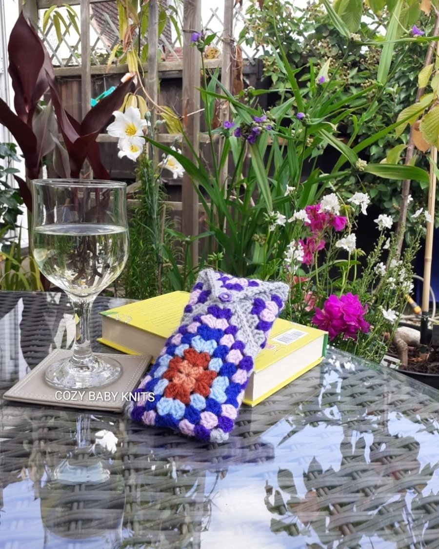 CROCHET GLASS CASE MADE WITH GRANNY SQUARES