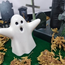 Handmade Ghost - Resin, spooky, Scared Ghost, Gothic, Horror, Halloween