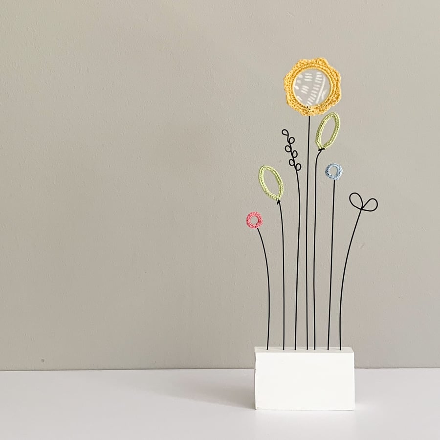 Letterbox Gift Wire & Crochet Flowers - Spring Yellow
