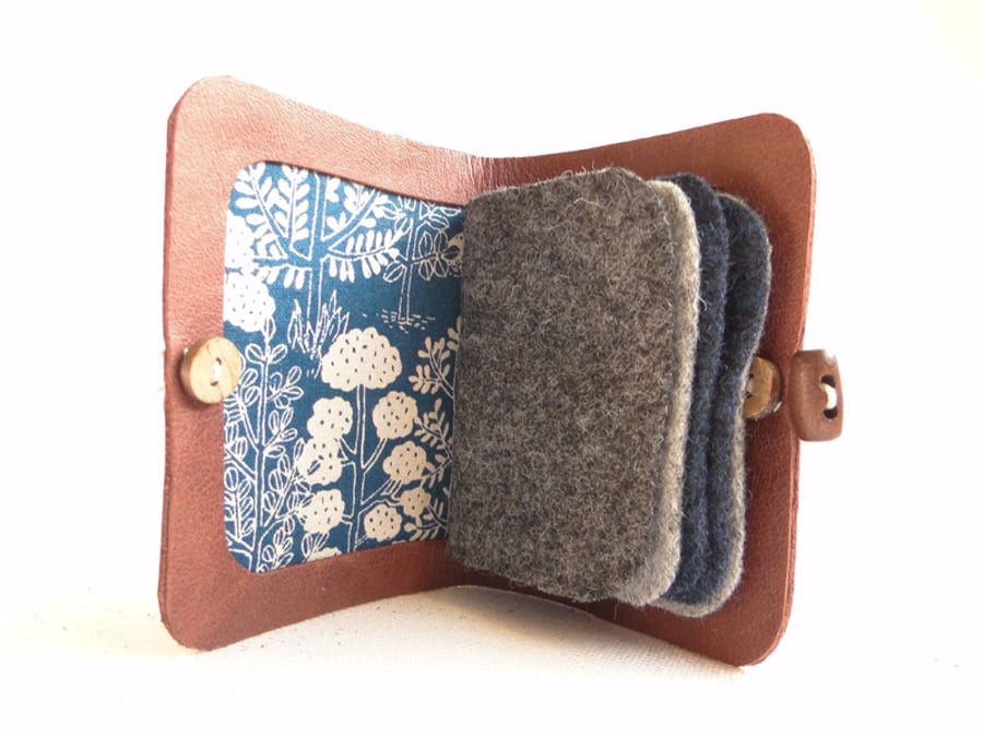 Needle Case in Brown Leather - Forest Fabric Interior - Needle Book