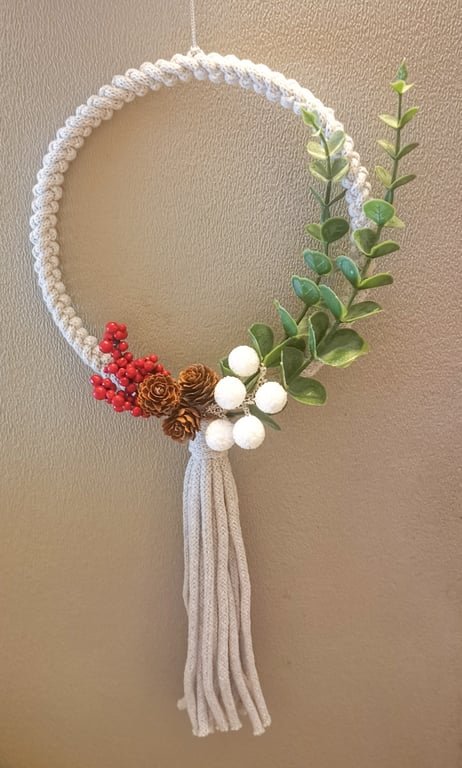 Christmas Wreath - Handmade Macrame Xmas Decoration 