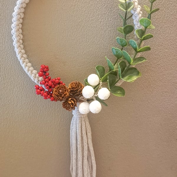 Christmas Wreath - Handmade Macrame Xmas Decoration 
