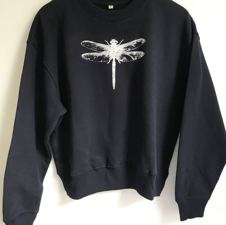 Dragonfly sweatshirt women's hotsell