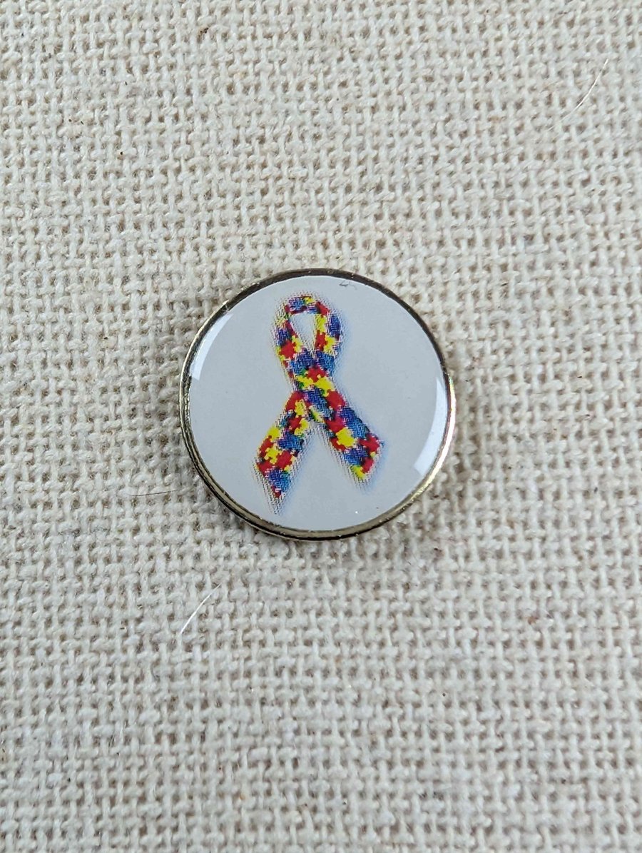 Puzzle Ribbon Pin - Autism Awareness Support Badge - Large Resin Finished Pin Ba