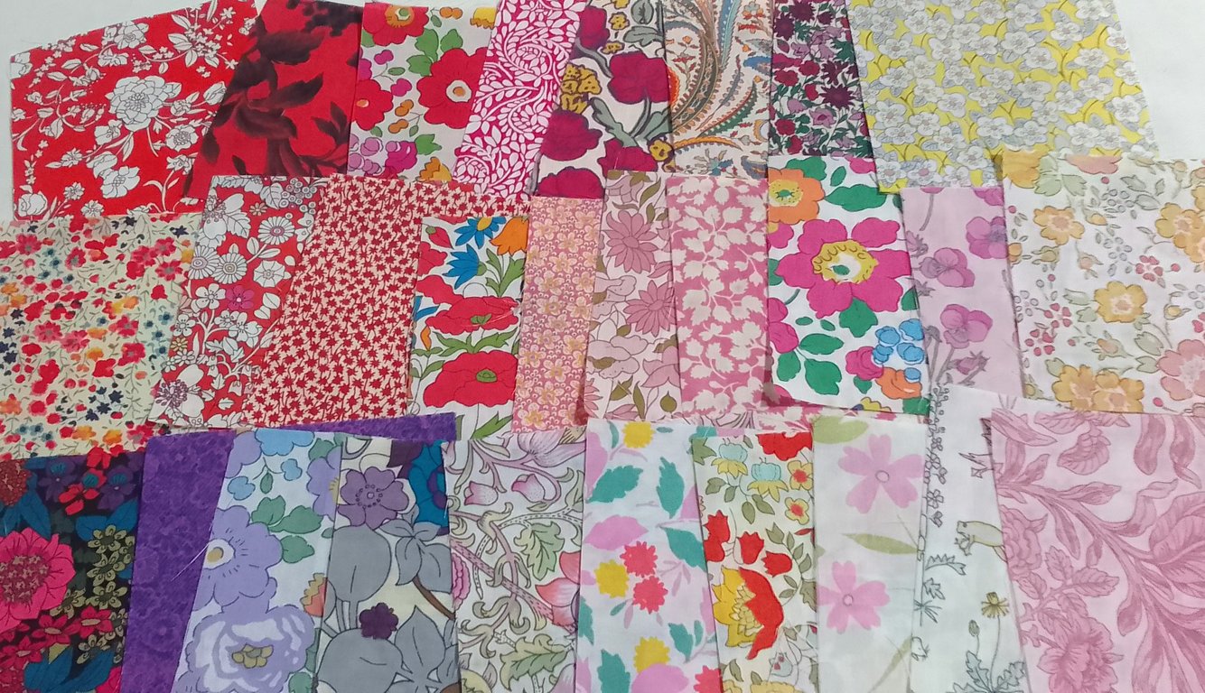 60 Liberty Tana Lawn Fabric 3" Squares Patchwork Charm : MULTICOLOURED