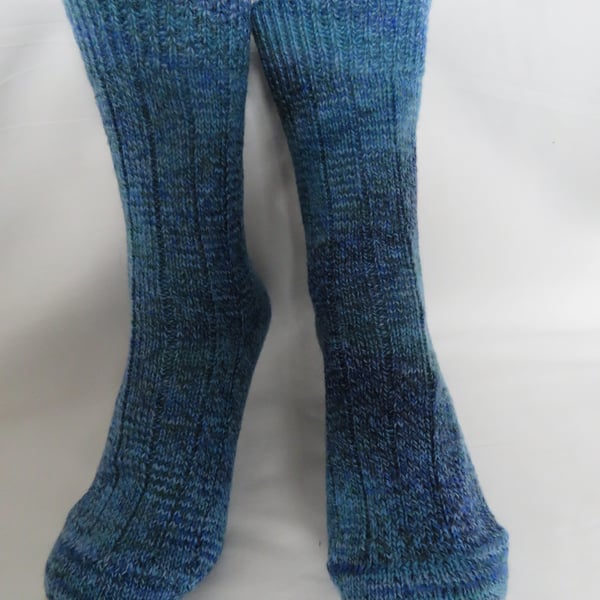 Hand-cranked Knitted Ribbed Wool Socks Size 4 to 5