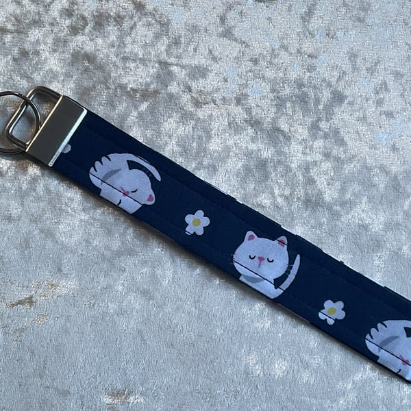 NAVY KITTENS WRISTLET KEYRING KEY HOLDER LANYARD FOB CHAIN 