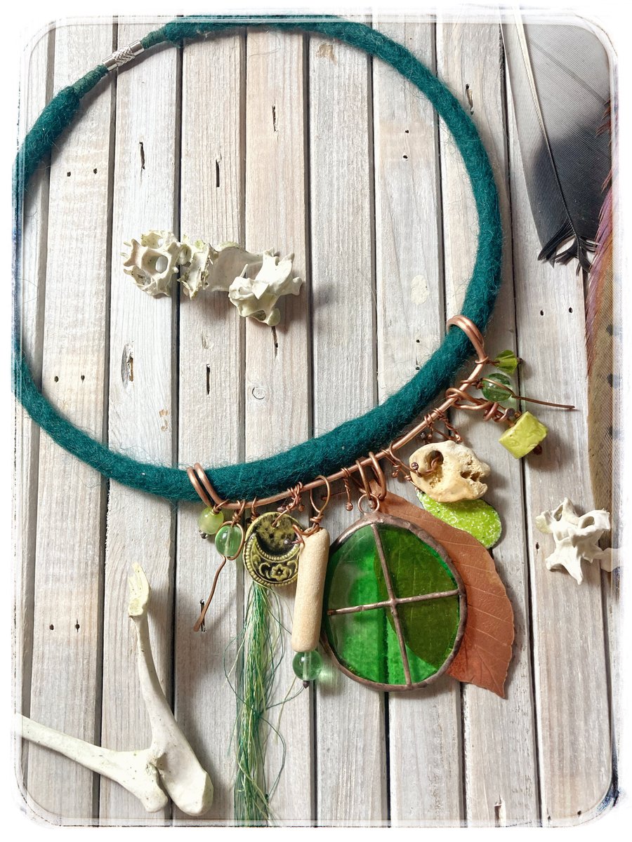 Window to the woods amulet necklace 