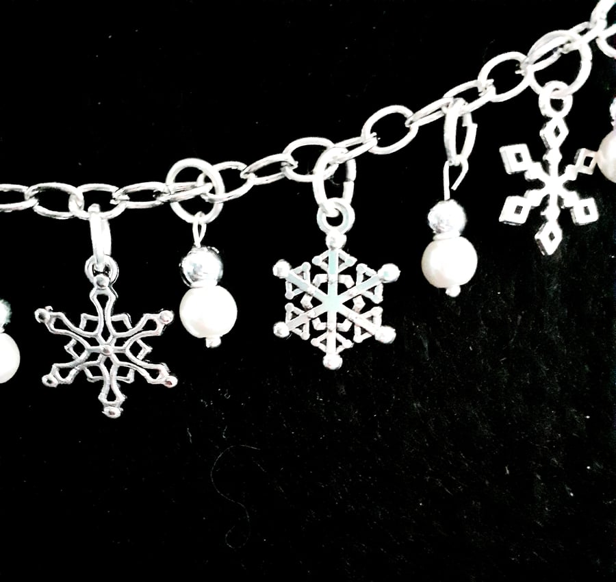 Snowflakes Charm Bracelet
