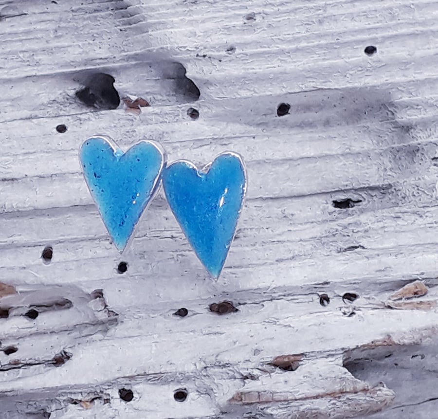 Enamelled Heart Earstuds Aqua Blue