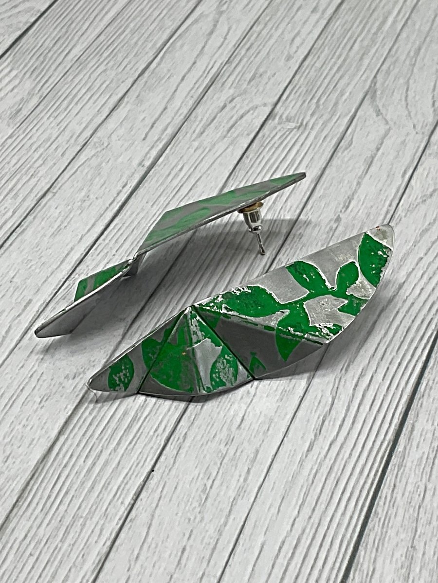 Aluminium Stud Earrings, Half Oval Folded Design, Leaf Floral Pattern, Green