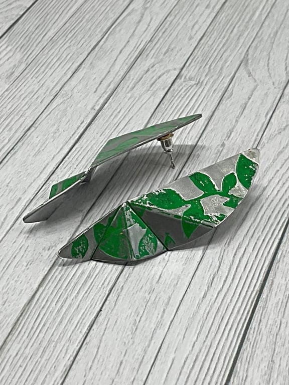 Aluminium Stud Earrings, Half Oval Folded Design, Leaf Floral Pattern, Green