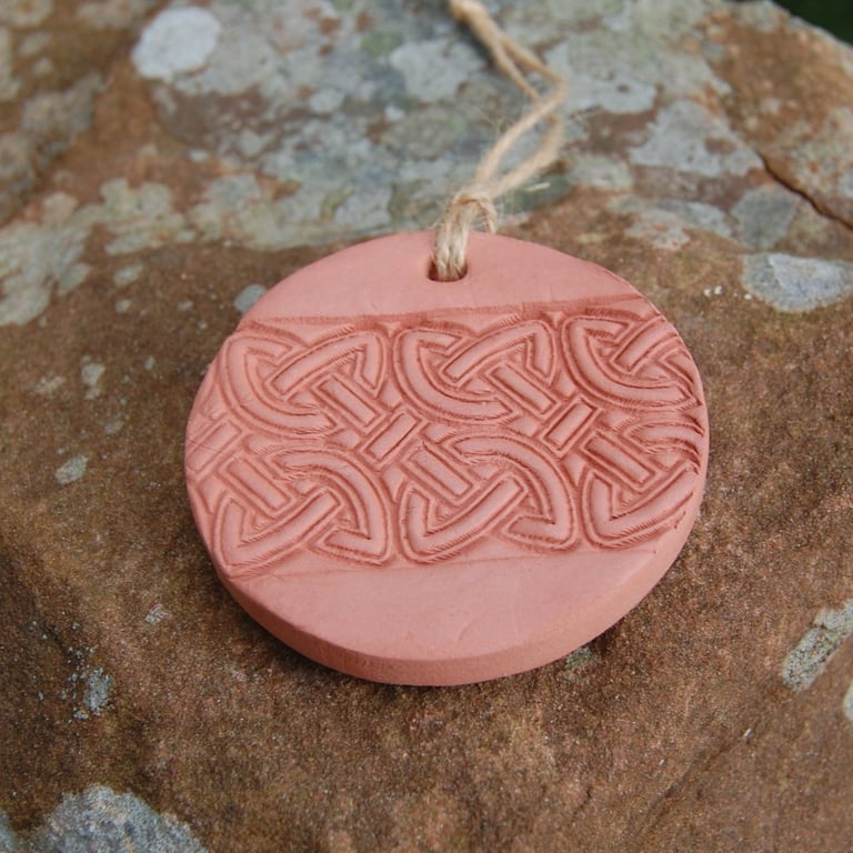Celtic Knotwork Terracotta Aromatherapy Diffuser