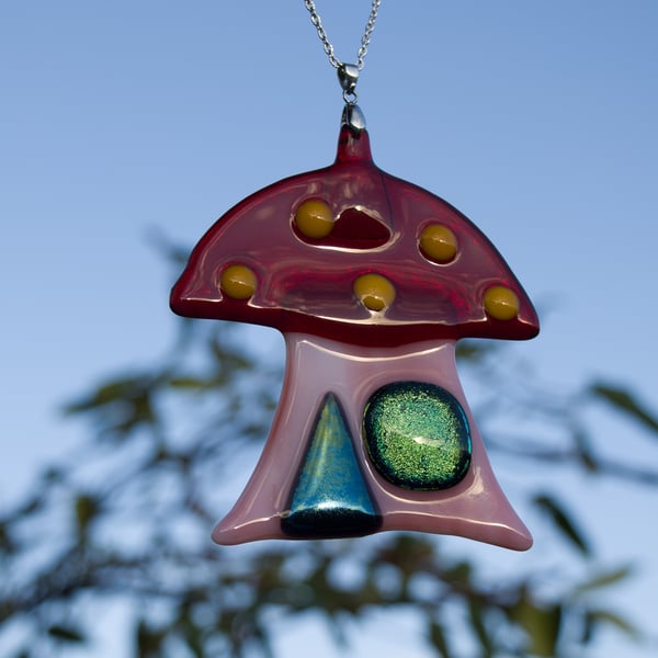 Toadstool House Hanger in Fused Glass - 6156