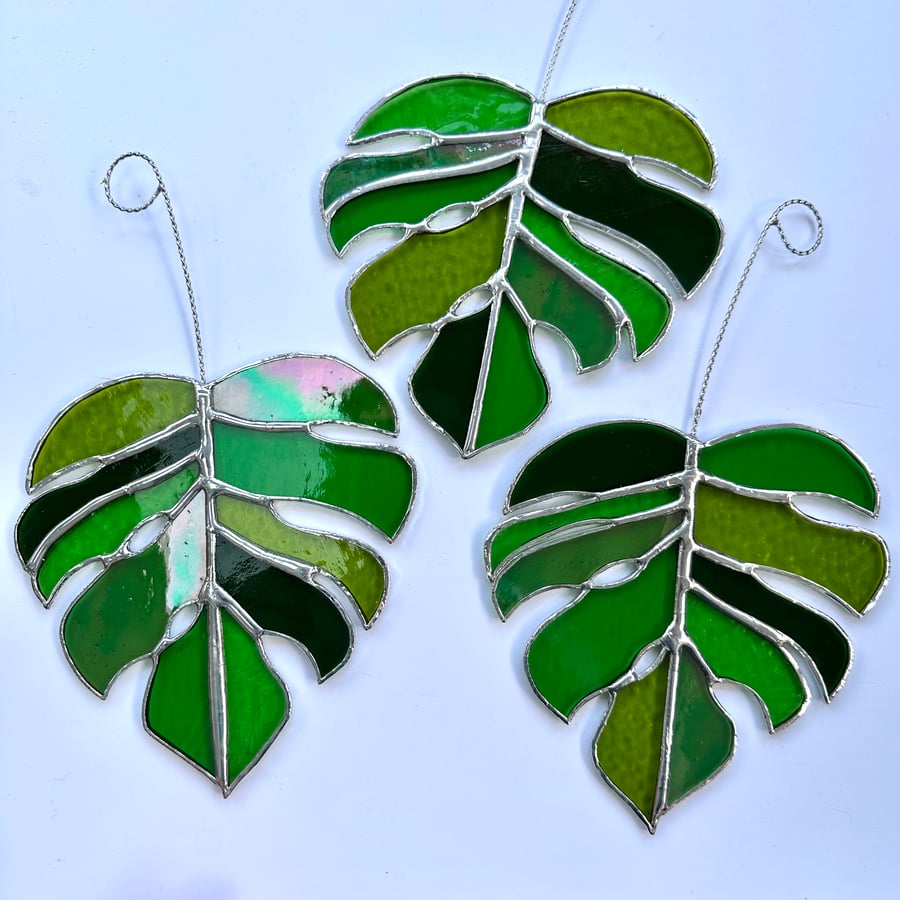 Stained Glass Swiss Cheese Plant Leaf Suncatchers - Handmade Hanging Decoration