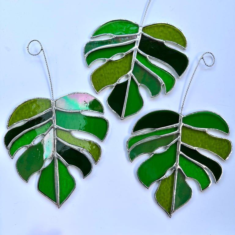 Stained Glass Swiss Cheese Plant Leaf Suncatchers - Handmade Hanging Decoration