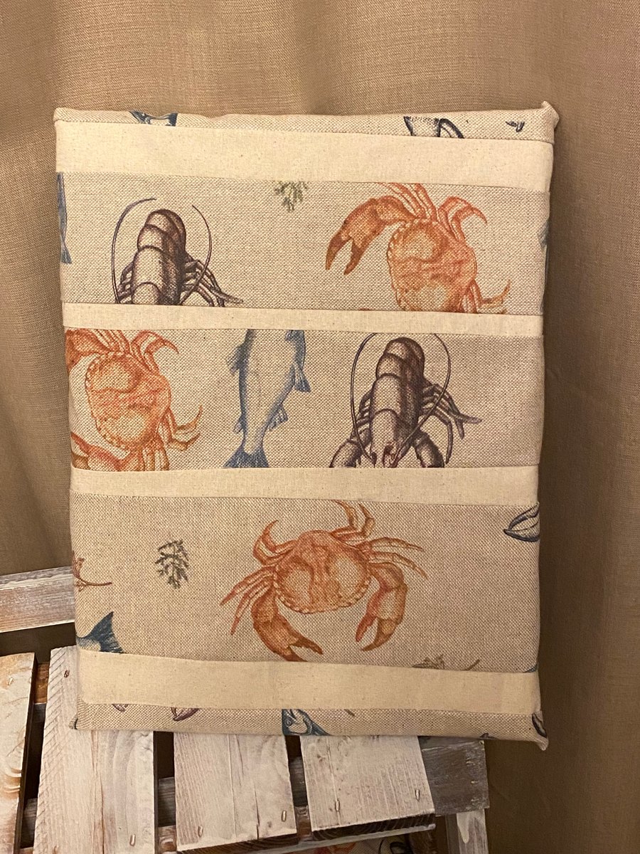 ‘Something fishy going on’ canvas 