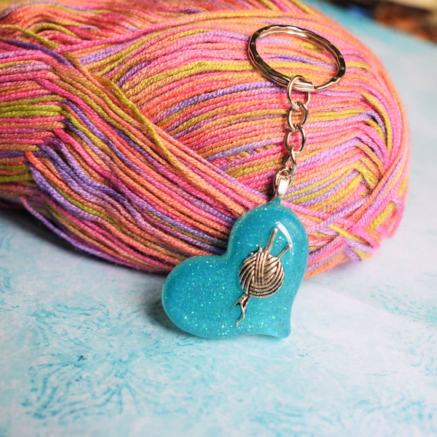 Knitting Needles and Yarn Glitter Heart Keyring