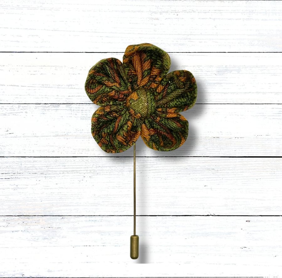 Flower Lapel Pin, Green Lapel Flower, Perfectly Imperfect, Wedding Buttonhole