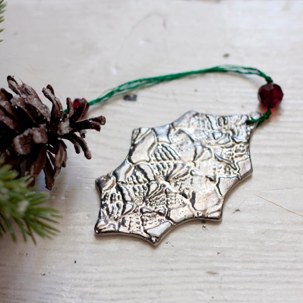 Platinum Holly decoration