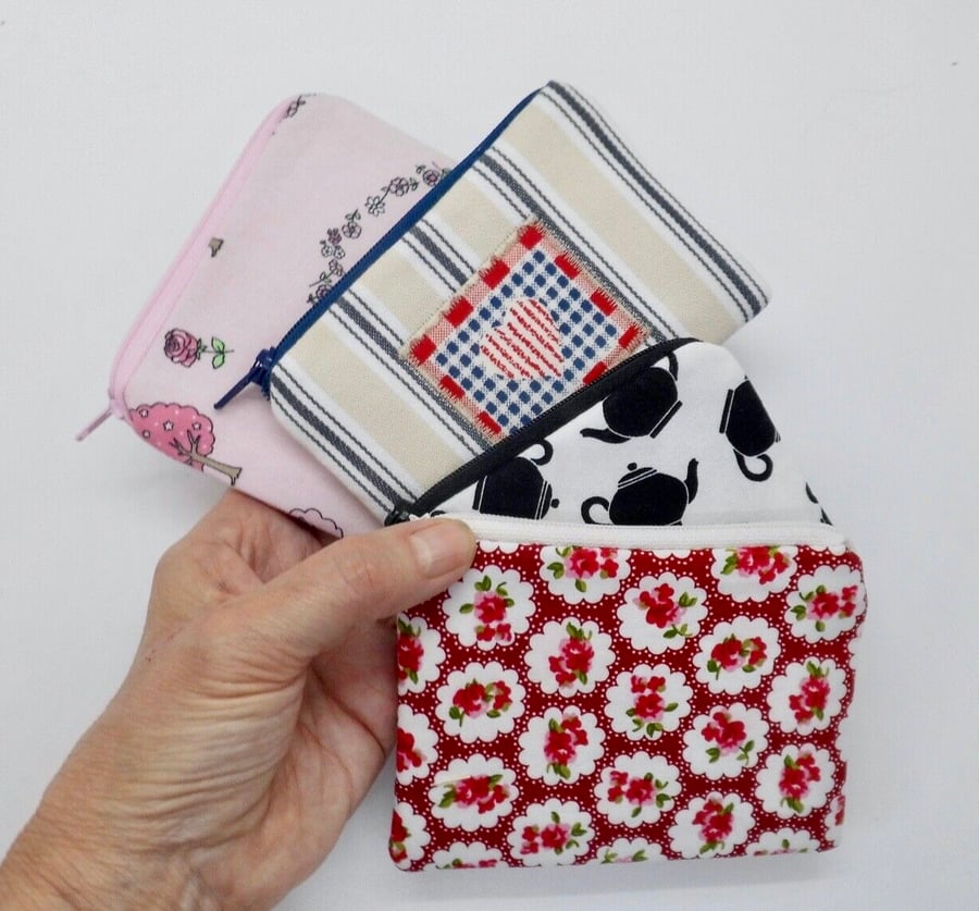 Pack of 4 coin purses 