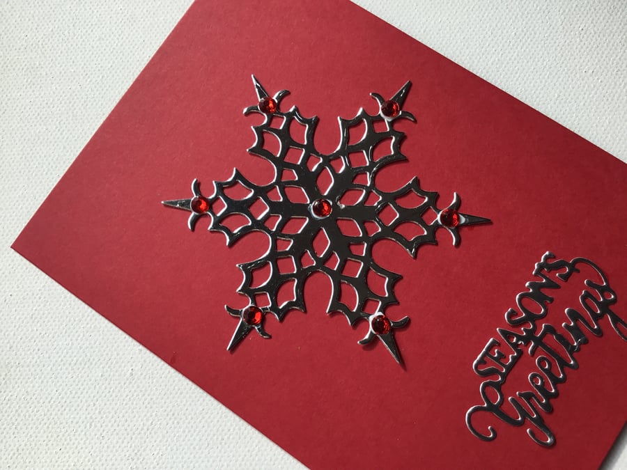 Silver snowflake christmas card. CC633