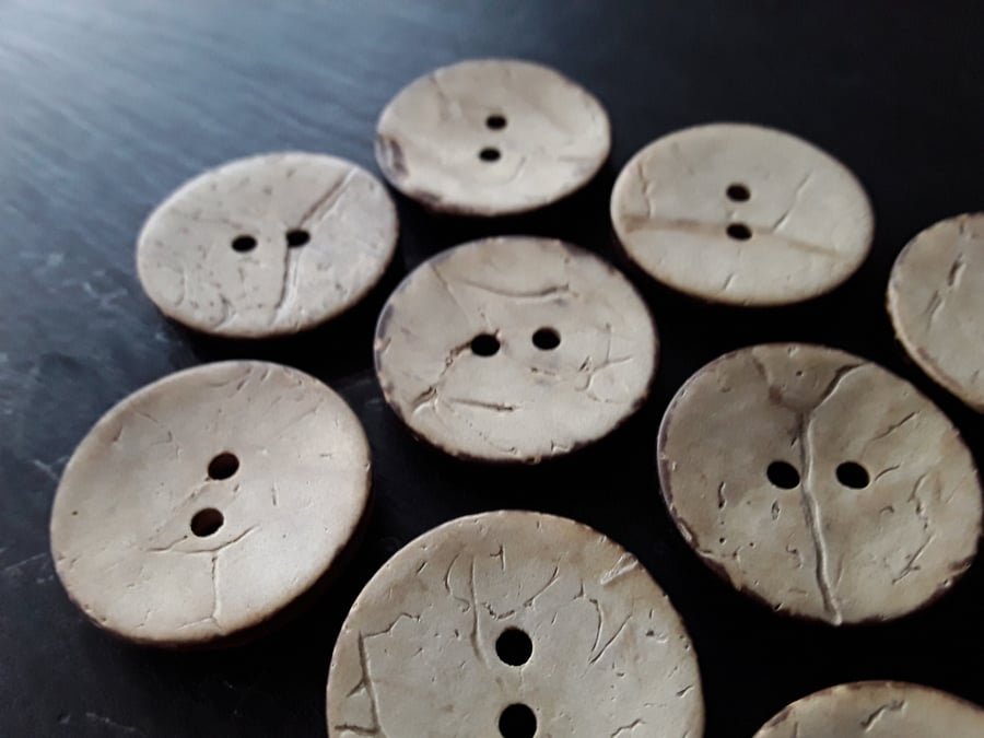 22.4mm 36L Premium Quality real Coconut Buttons x 5 Buttons