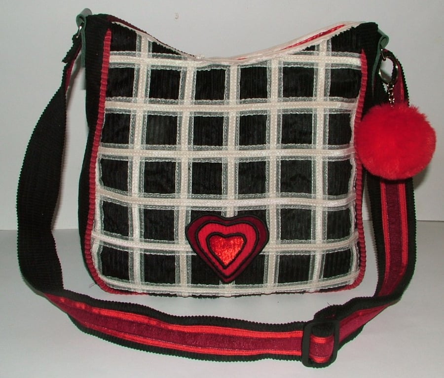 Heart of the flower - Red Heart Handbag