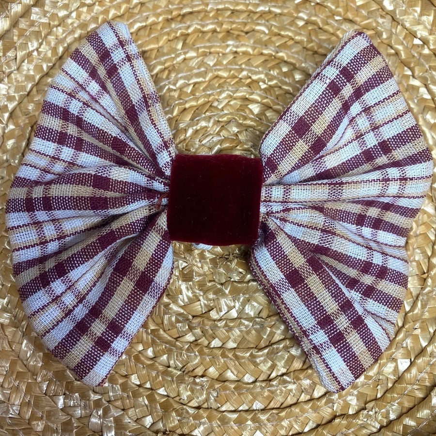  Dog Bow. Check with Velvet middle piece. Fan Design.