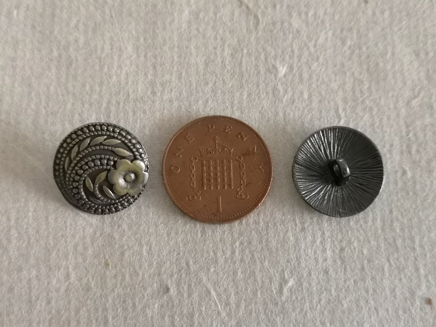 Antique gold buttons with floral decoration