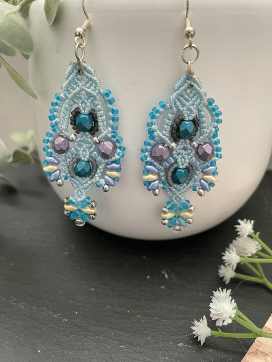Earrings, dangle, Delicate Macrame Beaded Earrings, fashion earrings
