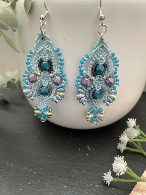 Earrings, dangle, Delicate Macrame Beaded Earrings, fashion earrings