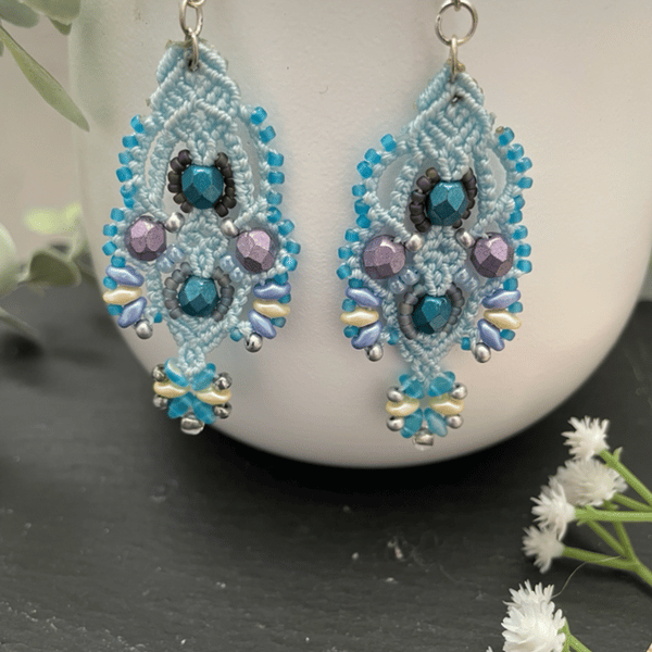 Earrings, dangle, Delicate Macrame Beaded Earrings, fashion earrings