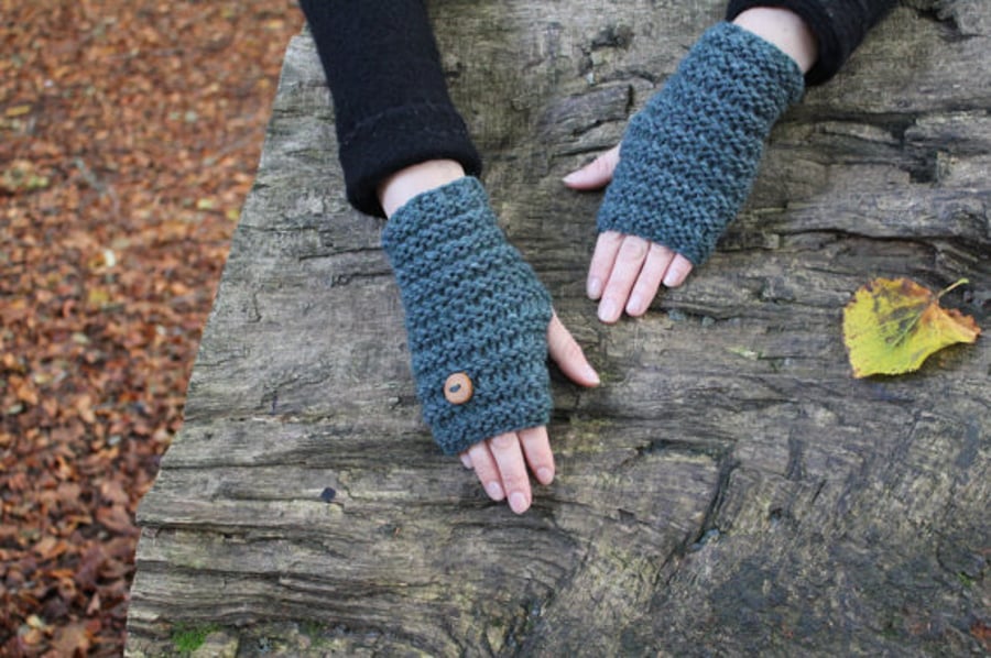 Fingerless gloves, womens knitted mittens, gift guide