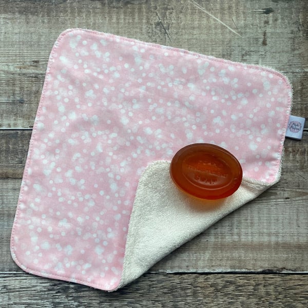 Organic Bamboo Cotton Wash Face Wipe Cloth Flannel Pink White Bokeh Lights