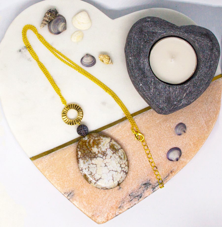 Pebble Stone Pendant Necklace