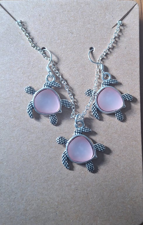 Turtle earring and necklace set