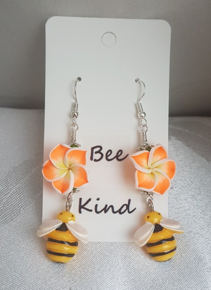 Gorgeous Flower and Bee Dangly Earrings.
