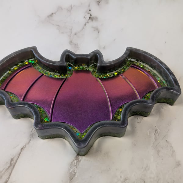 Resin Bat Tray – Chameleon with Gunmetal Rim