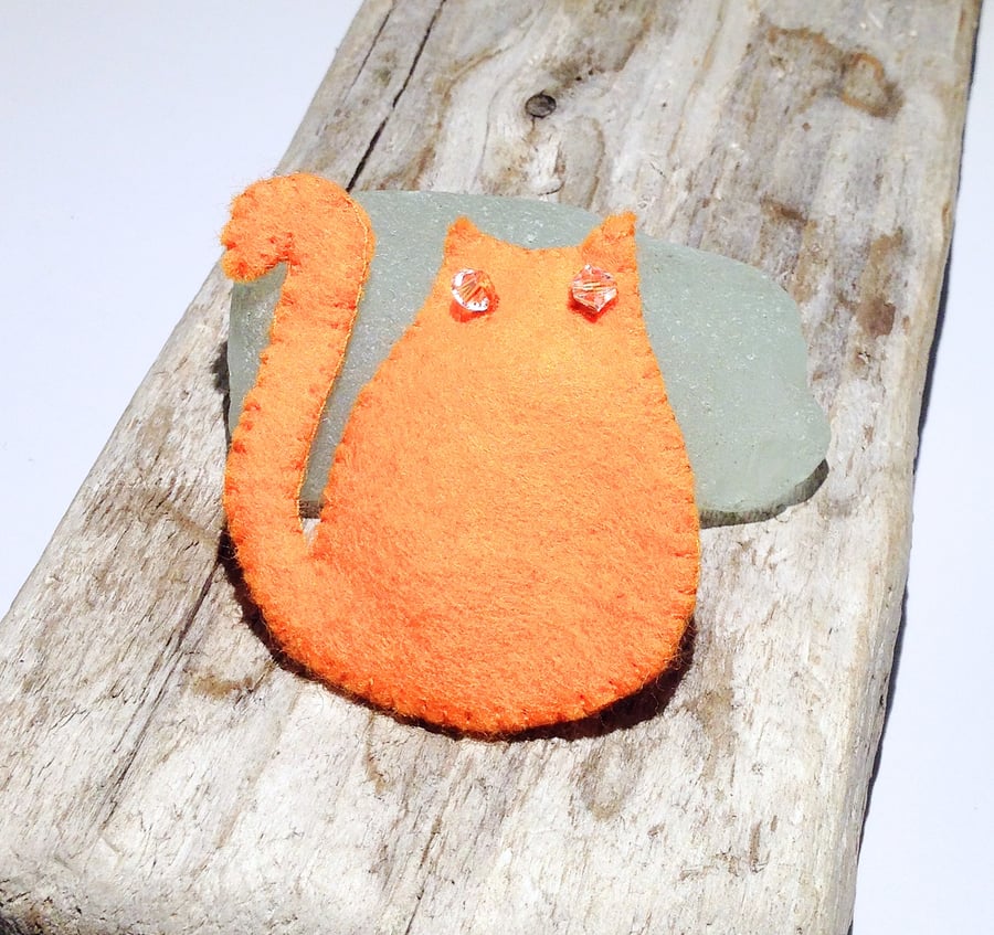 Orange Cat Brooch with Swarovski Crystal Eyes - UK Free Post