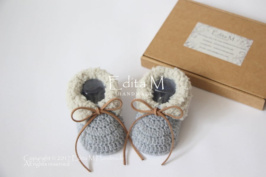 Crochet baby booties, unisex baby shoes,boots, gift for baby