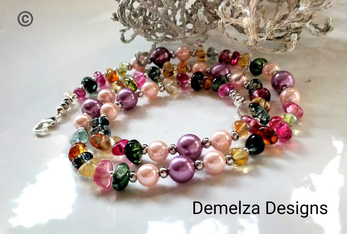 Multicoloured  Quartz Pebble & Shell Pearl Necklace Silver Plate