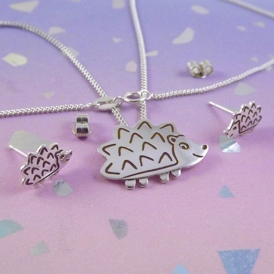 Hedgehog jewellery set - large pendant and stud earrings (sterling silver)