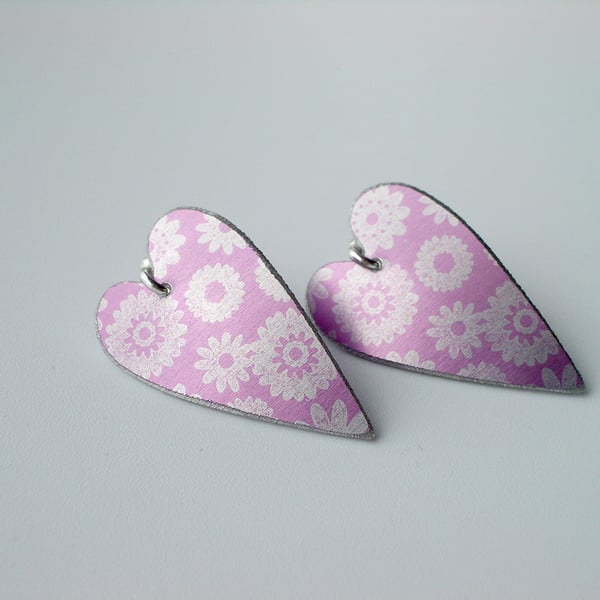 Heart earrings in pink with flower print